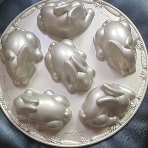 Silver Bunny Cakelet Pan